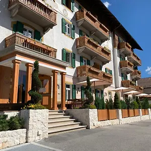 3* מלון Serena Cortina
